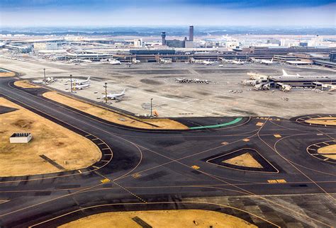 Tokyo (Narita/Haneda International Airport).